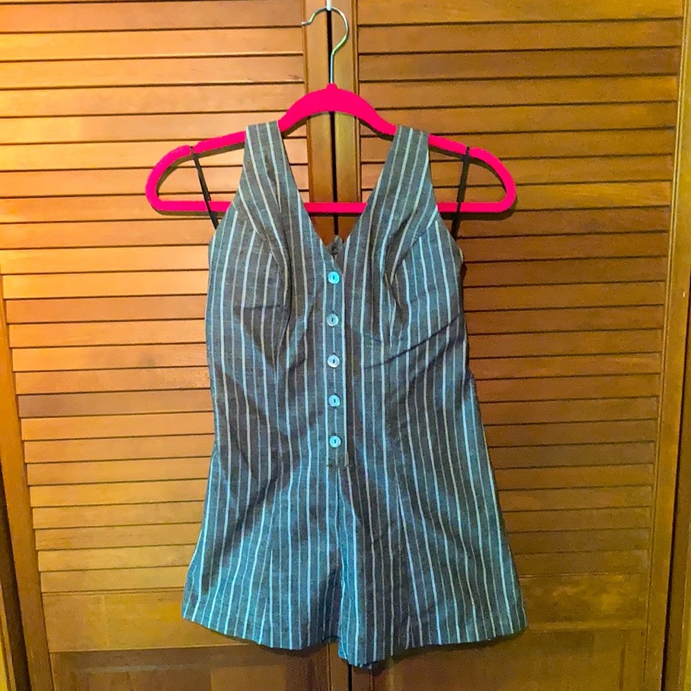 Pinstripe romper, small. Buttons down front, ties in back, elasticized low back.